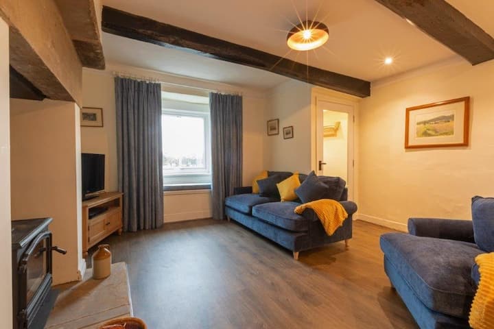 Stunning 3-bedroom Farm Cottage With Fireplace - Clitheroe