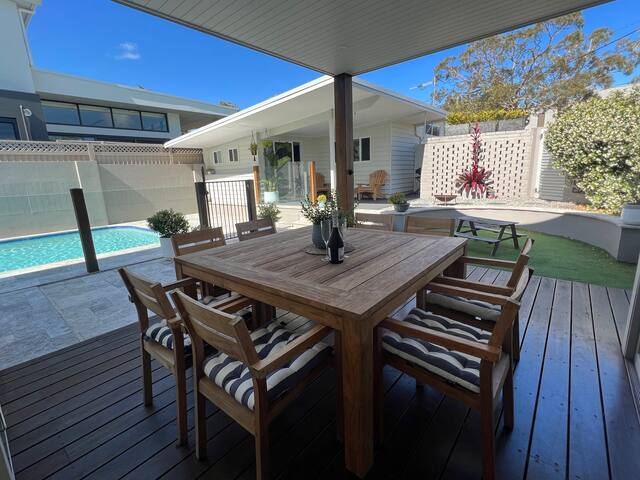 5 Bedroom Family Luxury with Pool & Pool House!