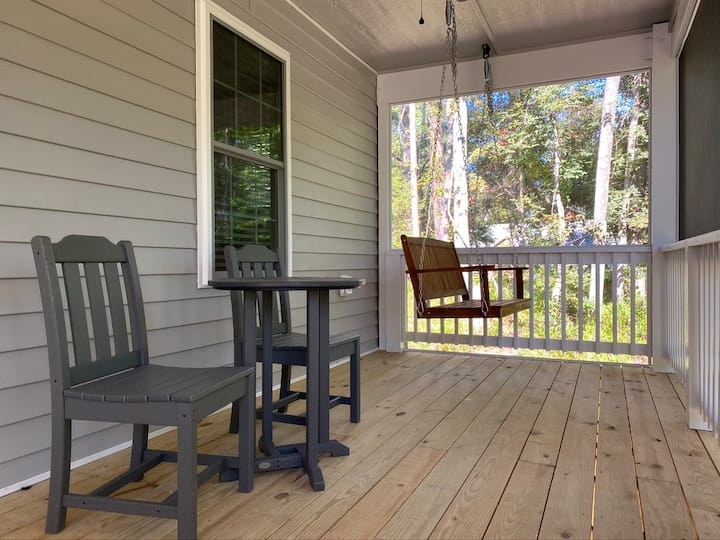 Merrytime Forest Cheerful One Bedroom Cottage Cottages for Rent in