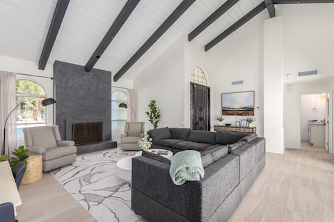 Top Airbnb: Scottsdale Oasis: Pool, Golf, Tennis/Pickleball in Shea Corridor