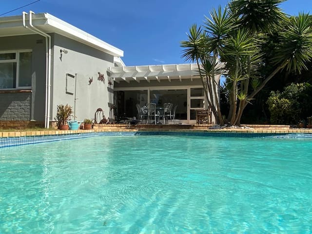 Spacious, sunny home with large pool & fire place