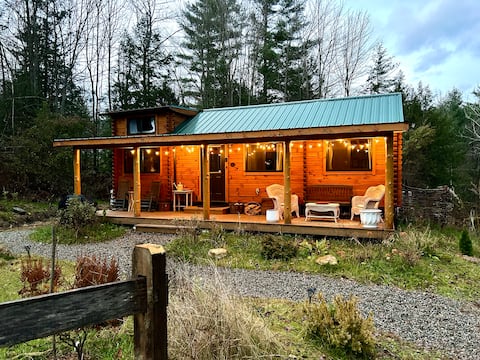 Moonlight Woods - Gardener's Log Cabin