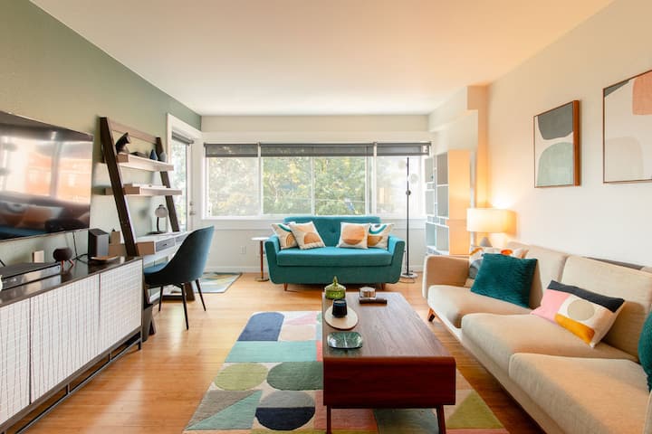 Heart Of Capitol Hill 1 Br Urban Gem Great For Wfh - Seattle, WA
