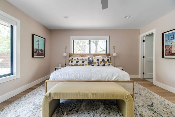 King size bed in pool bedroom. Motorized shades for privacy. Ceiling fan to keep the air flowing. 