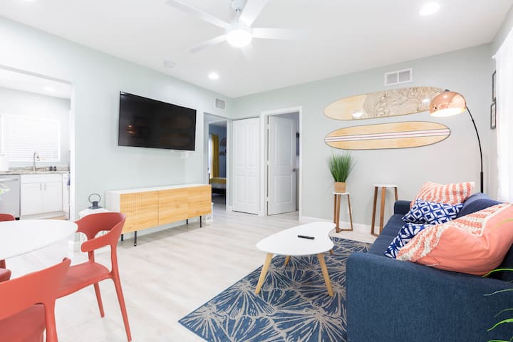 Near Beach/downtown. Private Backyard. Pack N Play - Delray Beach, FL