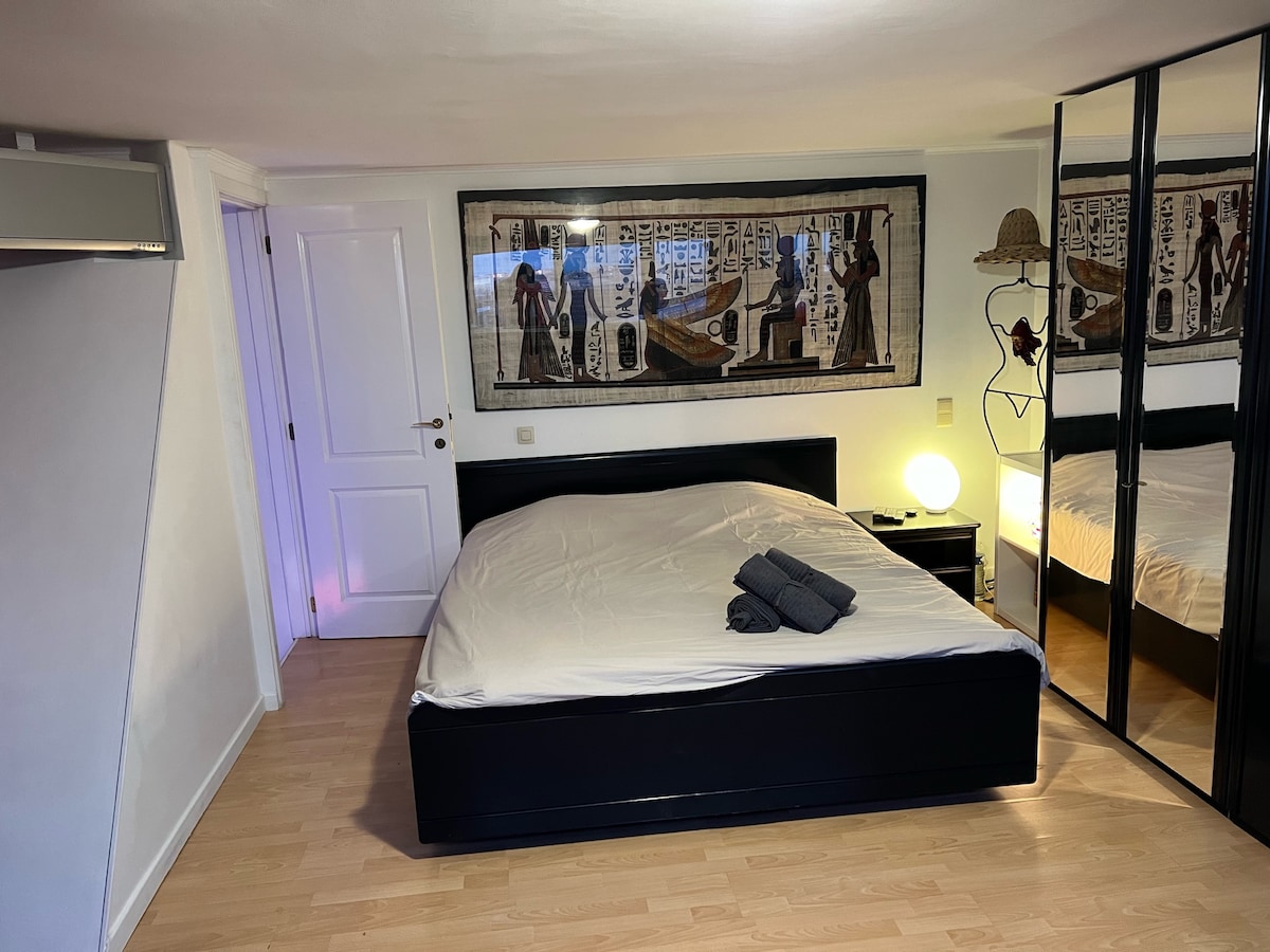 ห้องนอน 2 ชั้นบน 