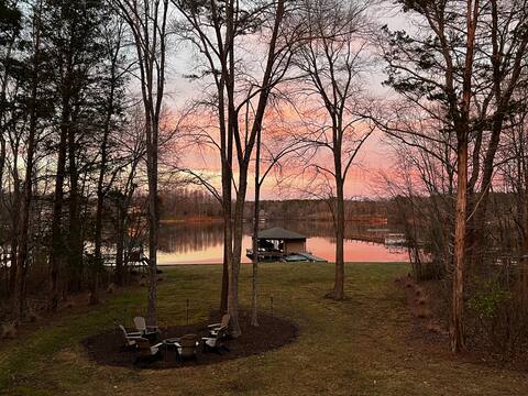 Lake Anna Castaway Beach Retreat