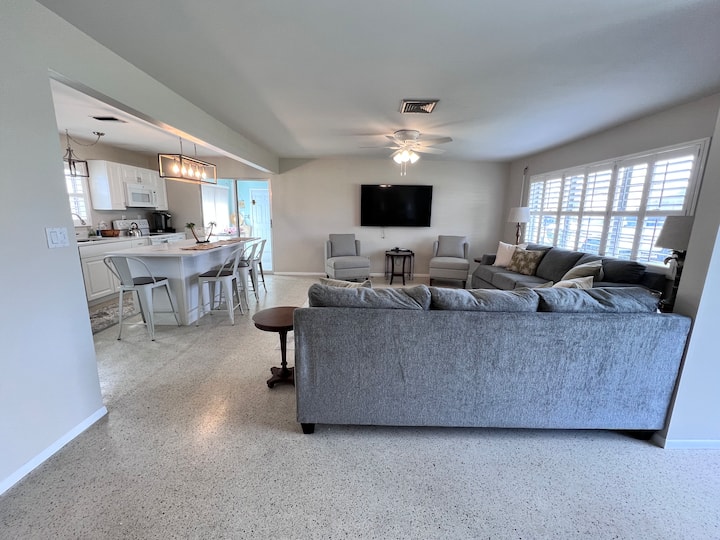 Naples Beach Cottage *Family Friendly* Houses for Rent in Naples