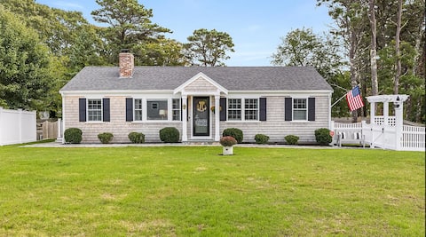 Popular Airbnb listing: Cape Home in West Dennis in West Dennis
