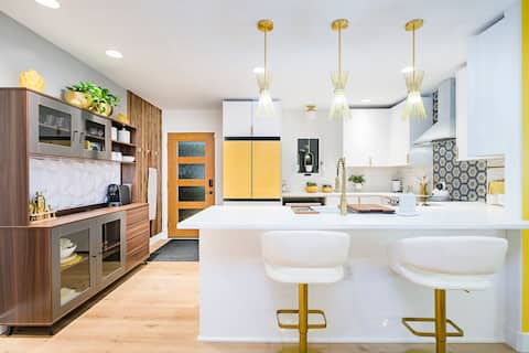 Mid Century Retreat in Downtown Noblesville