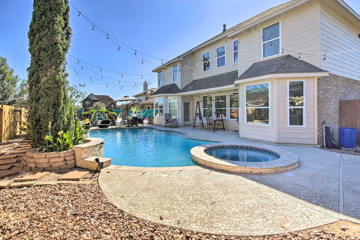 Tranquil Tropical Picnic And Pool Four bdrm Home