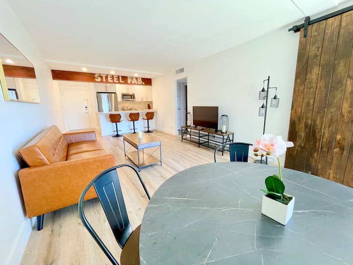 Oceanview Chic Stay By the beach with Pool Apartments for Rent in