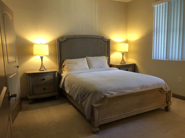 Irvine 1 Bedroom Apartment Disney, Beach, & UCI Apartments for Rent in Tustin, California