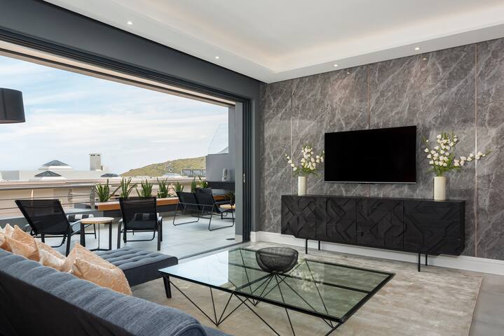 “Sunset Boulevard!” gallery image 4