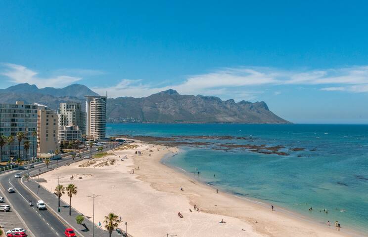 Modern, Gorgeous 2 bedroom vacation apartment!