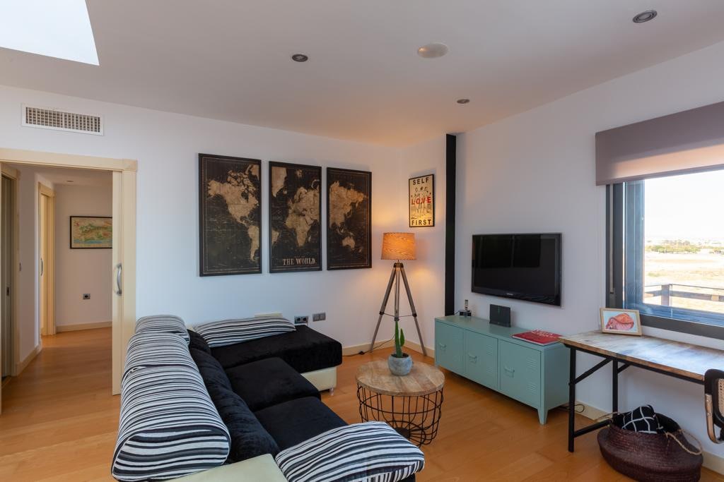 Airbnb performant: Penthouse Puerta del Sol. Wifi, a/c. à Almería