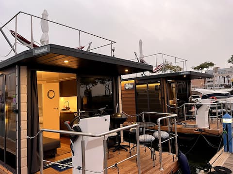 Oktoberfest Houseboat on the banks of the Guadiana