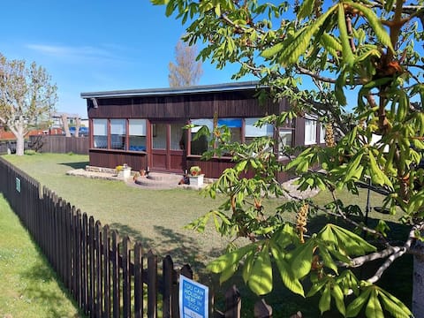 Heritage holiday bungalow by the sea