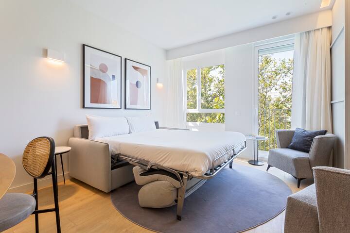 UMA Suites O’Donnell – Two Bedroom Apartment gallery image 2