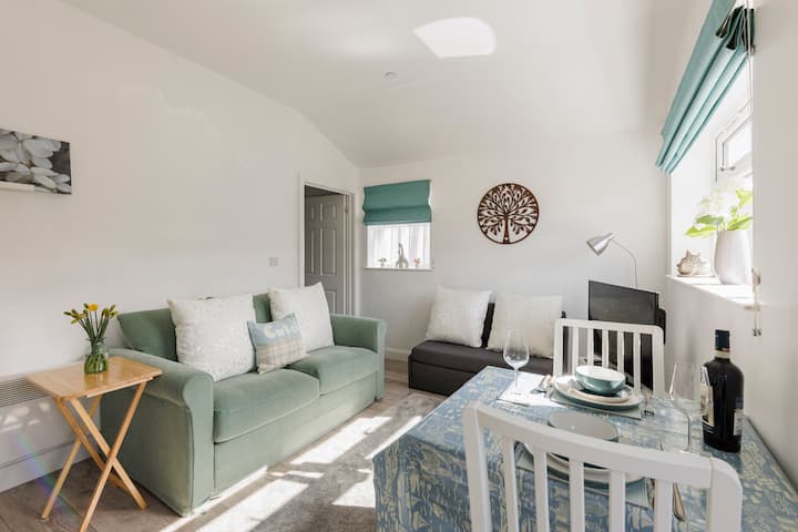 Ty Cwtch A Cosy Seaside Getaway In Porthcawl. - Porthcawl