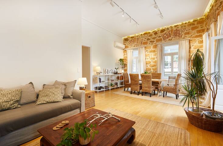 Chloe Boutique Apartments Plaka gallery image 5