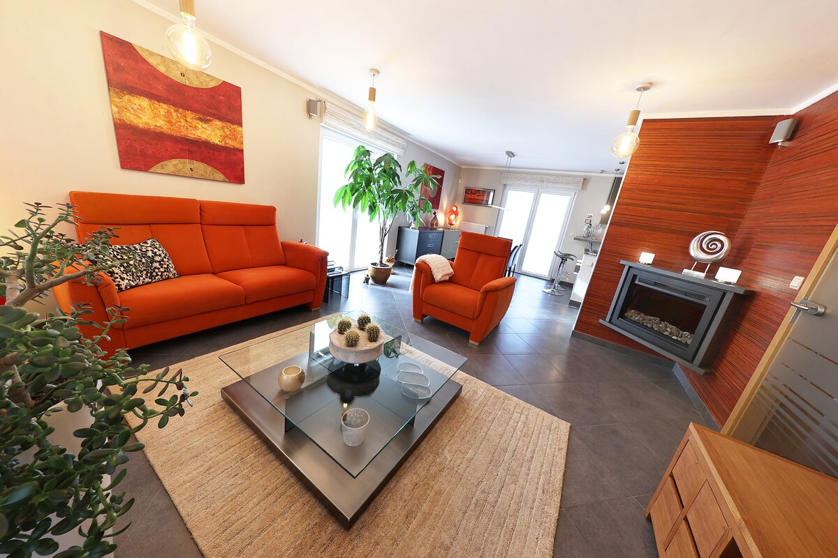 Popular Airbnb listing: Treat yourself to a relaxing “ZEN” romantic stay. in Spa