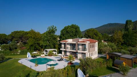 Luxury Villa Chrisa