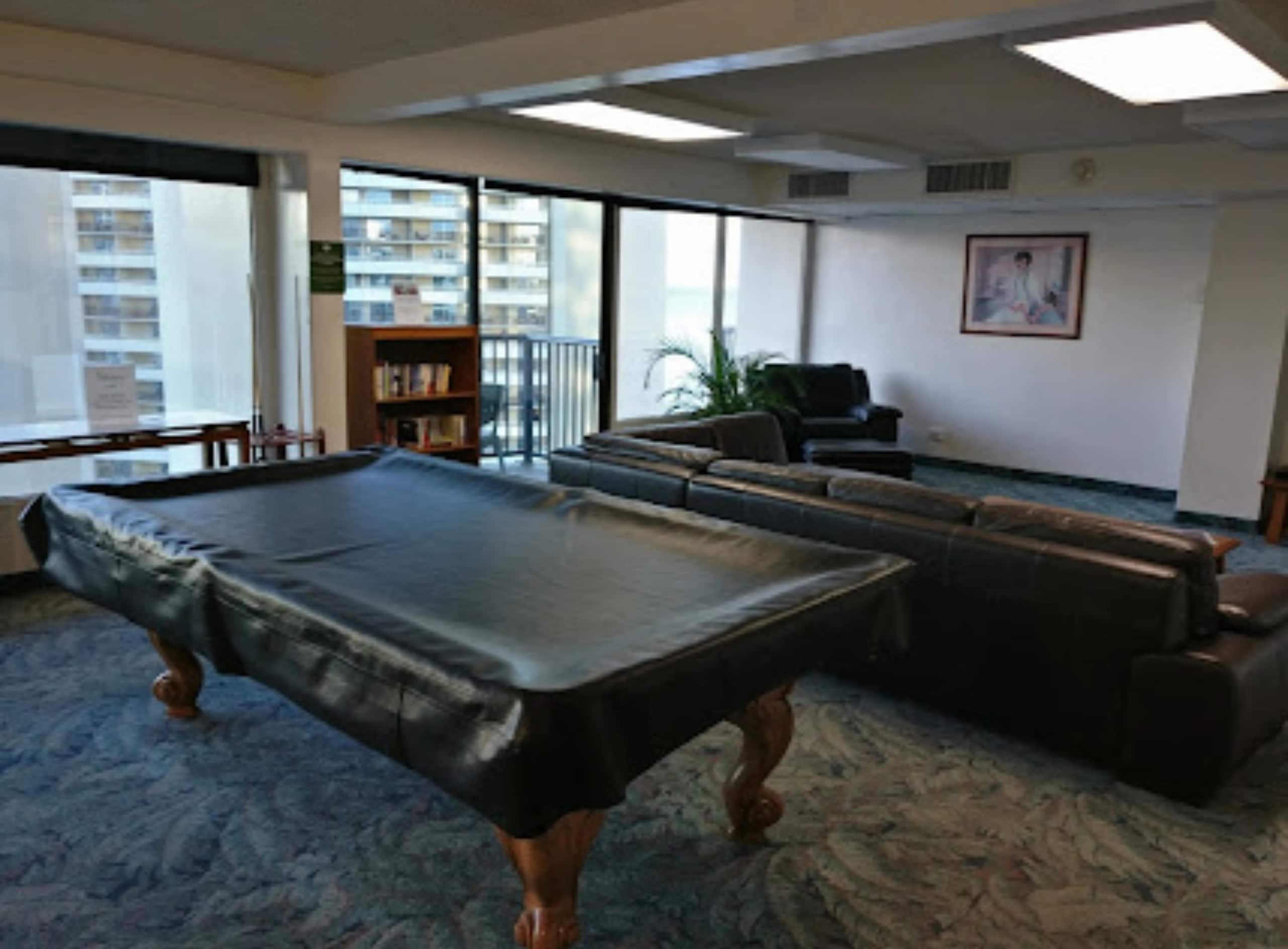 Resort in Honolulu · ★4.33 · 1 bedroom · 2 beds · 2 private baths - Image 20