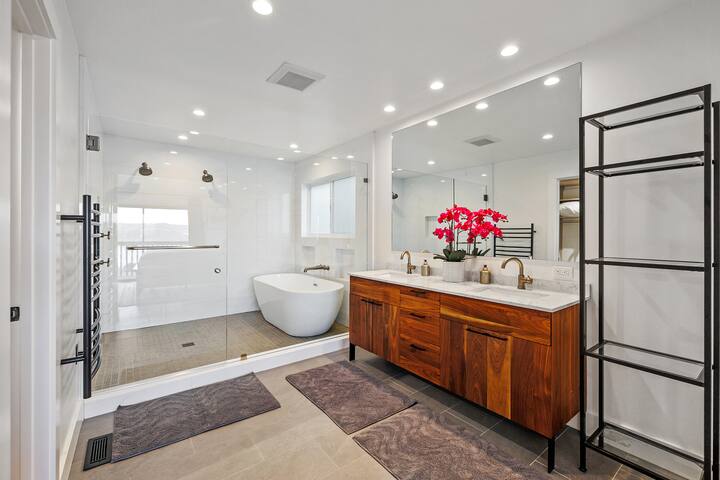 Ocean View Stunner gallery image 5