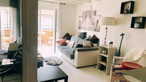 Bright duplex with terrace in the heart of the village