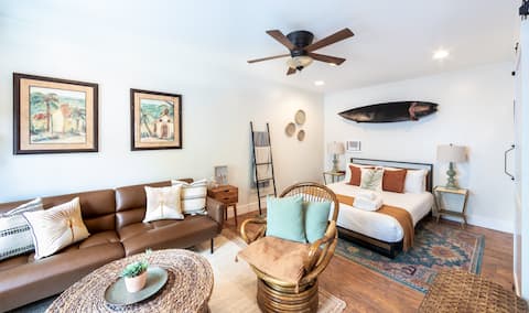 Large Beach Studio, 5 Min Walk to Coronado Beach!