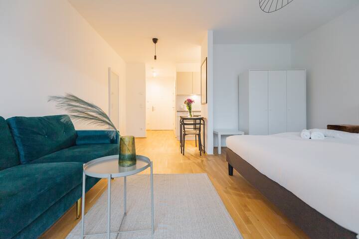 Modern apartment with free garage. - Serviced apartments for Rent in  Vienna, Wien, Austria - Airbnb