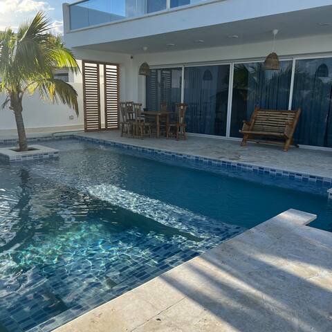 Bohemian-style villa, comfortable and spacious.