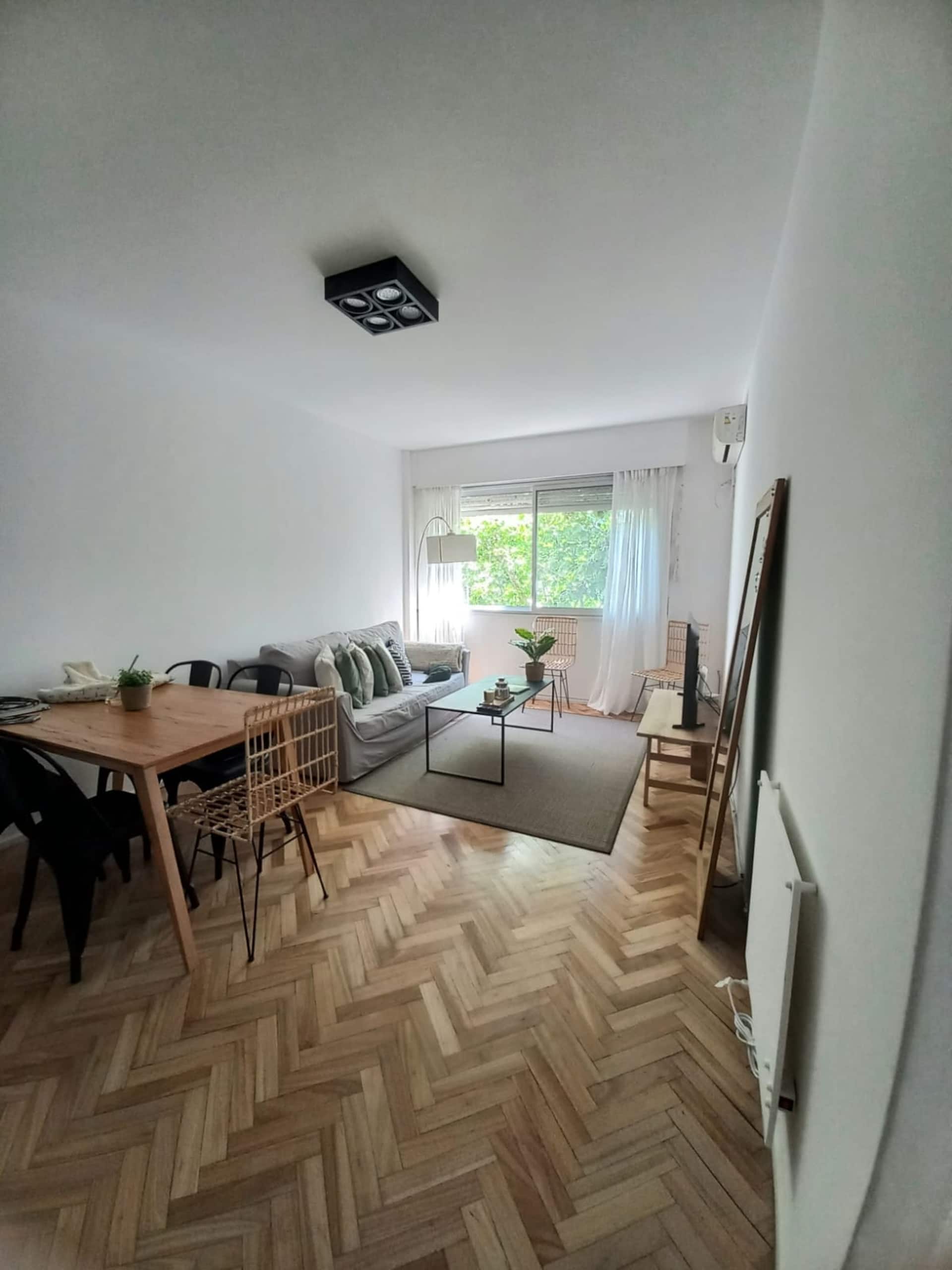 Apartamento de 2 dormitórios mobiliado em Vicente López
