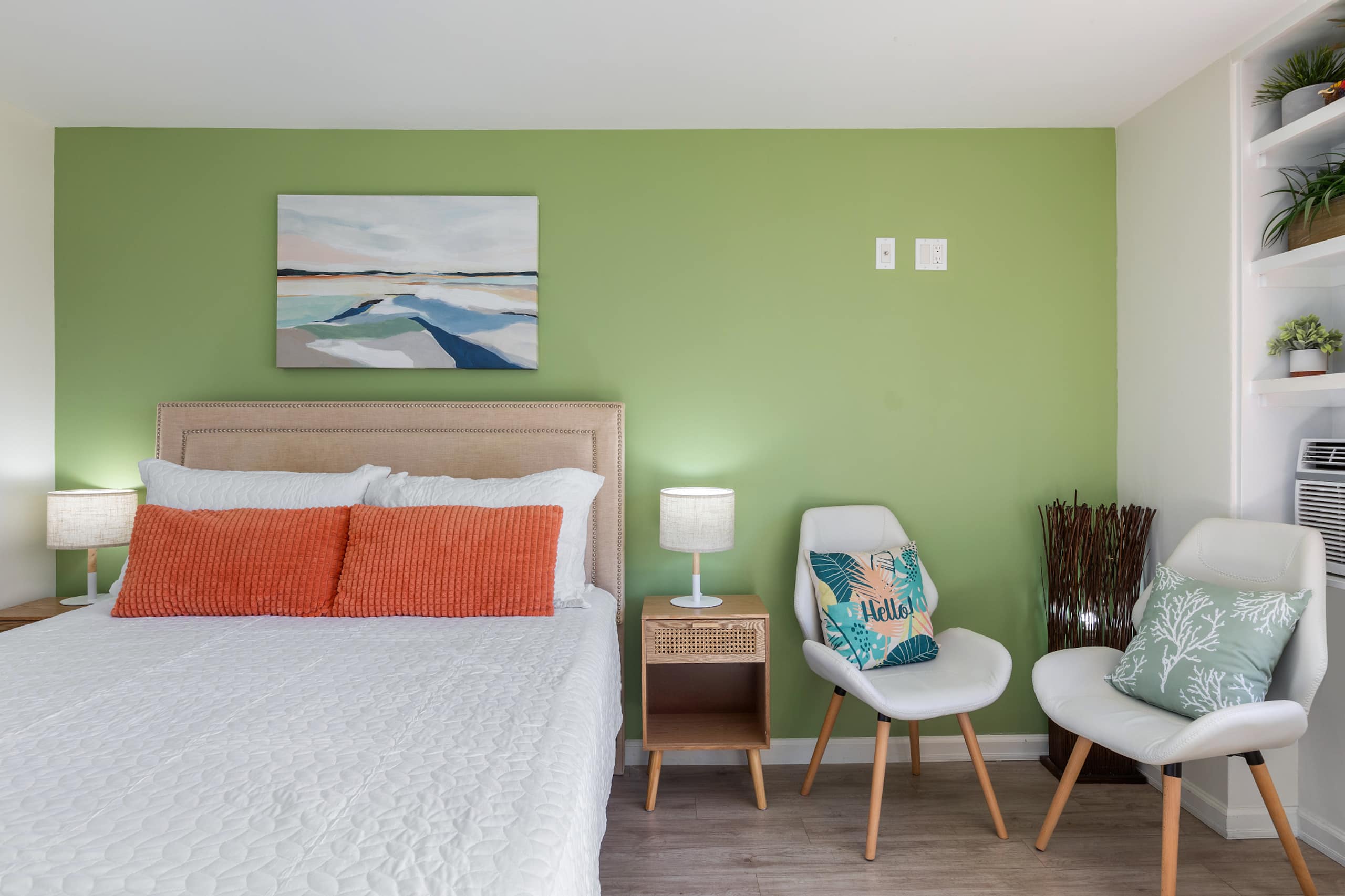 Condo in Honolulu · ★4.79 · Studio · 1 bed · 1 private bath - Image 6