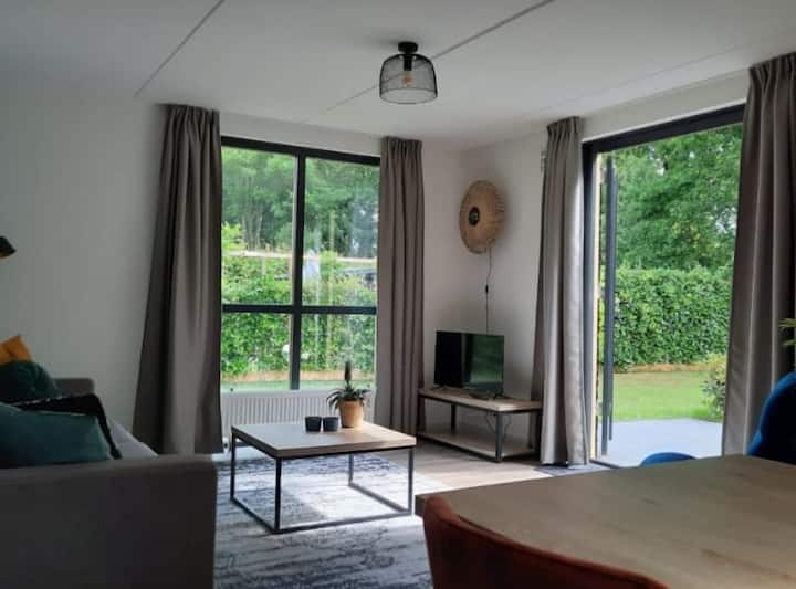 Just4you; Modern, 6p. Huis Genieten In De Natuur. - Netherlands