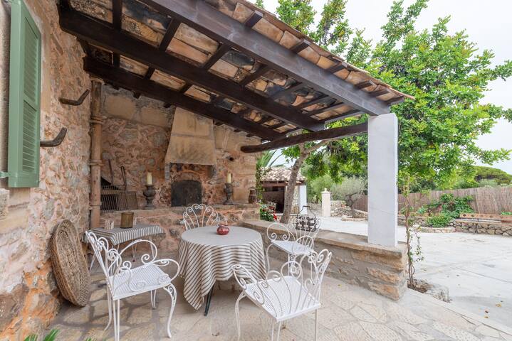 Renovated finca with heated pool in Pollensa gallery image 5