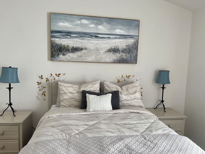 SANDS Serenity SUITE: QUEEN Escape