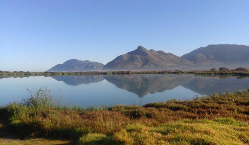 Beautiful Beach House with views in Nature Reserve