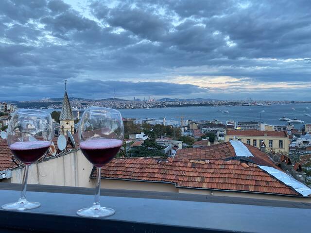 3BR Dublex Flat WITH SEA VIEW-Perfect Lokation-