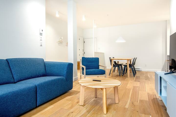 SF402 – Lofts St-François – Par Les Lofts Vieux-QC gallery image 4