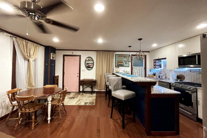 Adorable 2-bedroom home