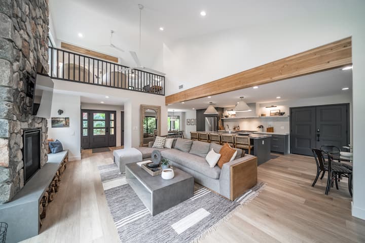 3200 Sqft New Luxe Cabin | Sleeps 14 | 5 Min To Dt - Sedona, AZ