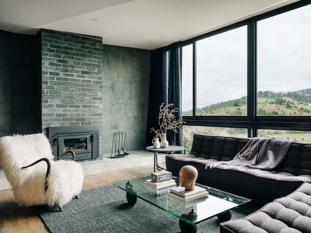 Moody Luxury Home in the Wine Region