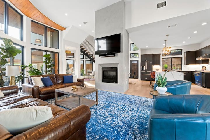 ESTE | Tranquility in the ATX gallery image 3