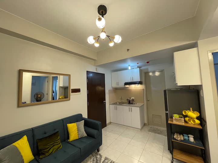 2 Bedroom Resort-inspired Condo Unit - Valenzuela