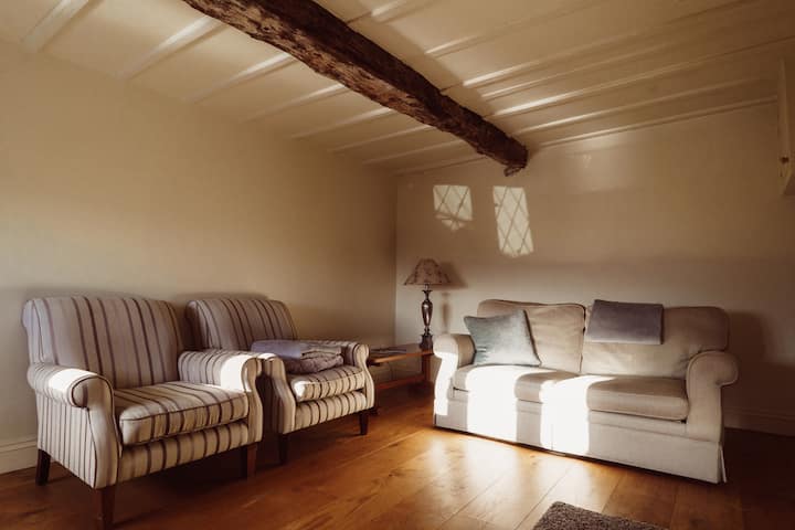 Მისაღები ოთახი