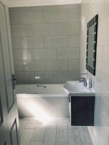 Down by the River – 2 Bedroom apartment gallery image 2