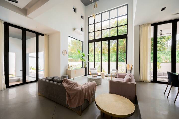 Living room image 10