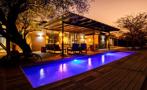 Garingani at Buffelshuis Safari Camp
